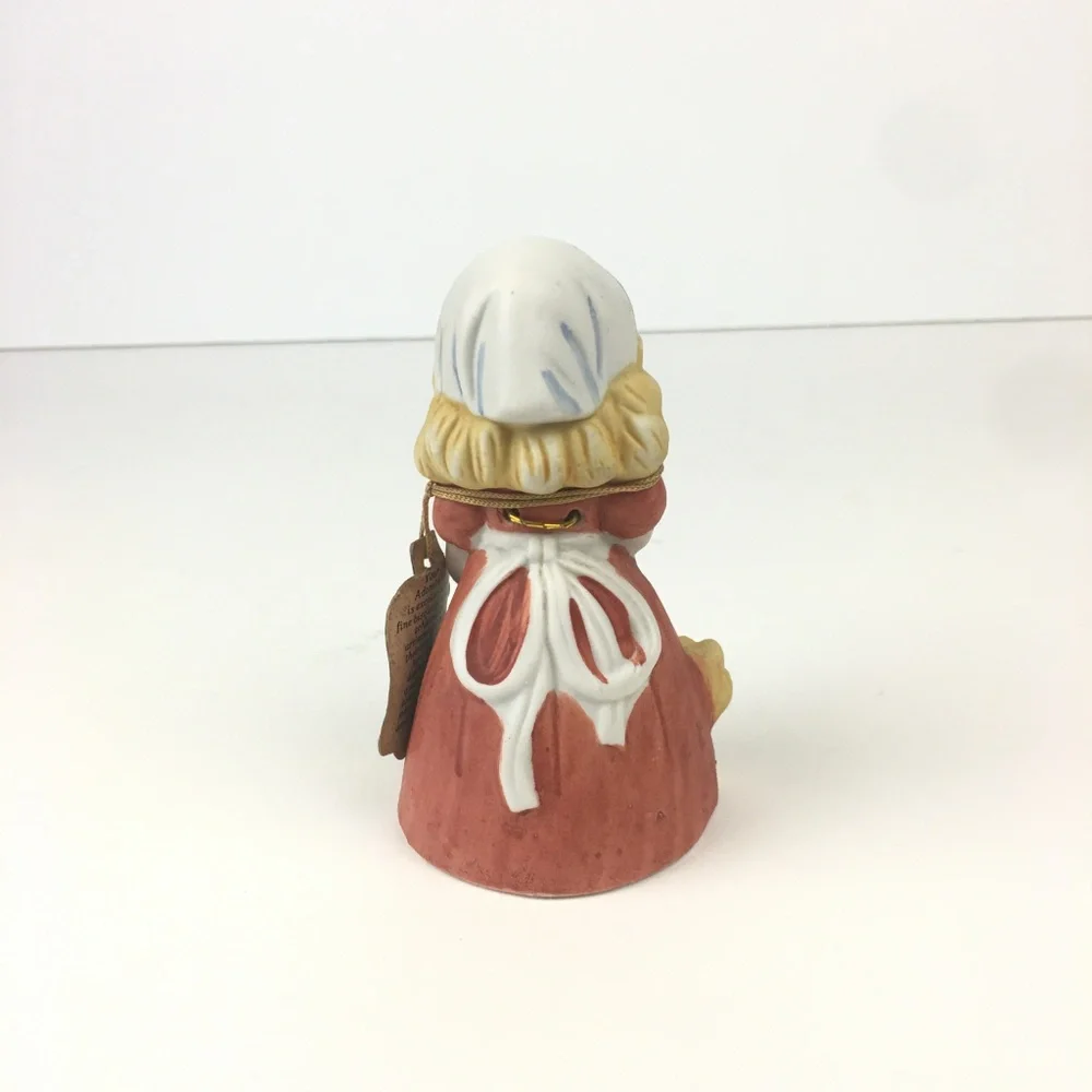 Vintage Adorabelles Girl Laundry w‎ Orange Cat Bell